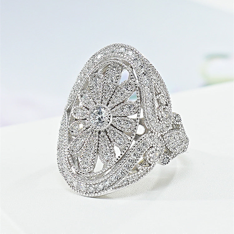 Vintage Daisy Design Luxury Ring in Sterling Silver Shineofdiamond