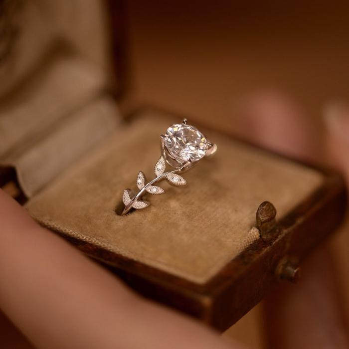 Leaf Design Round Cut Engagement Ring in Sterling Silver shineofdiamond