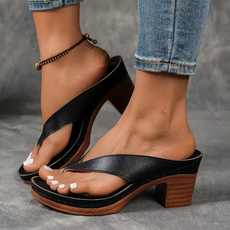 Maeve™ | Elegant Relaxed Block Heel Sandals
