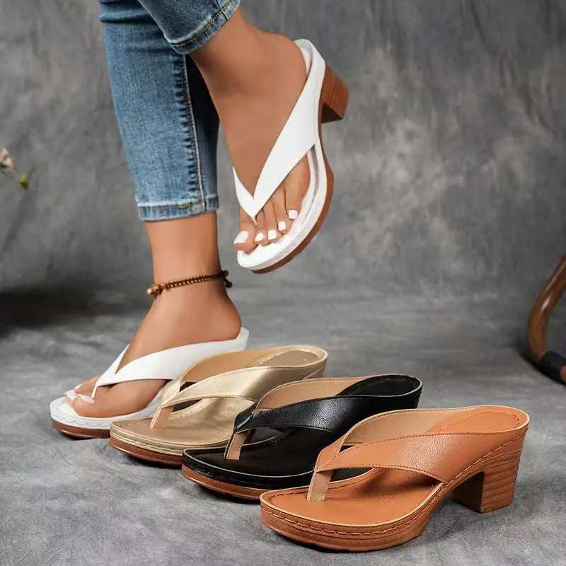 Maeve™ | Elegant Relaxed Block Heel Sandals