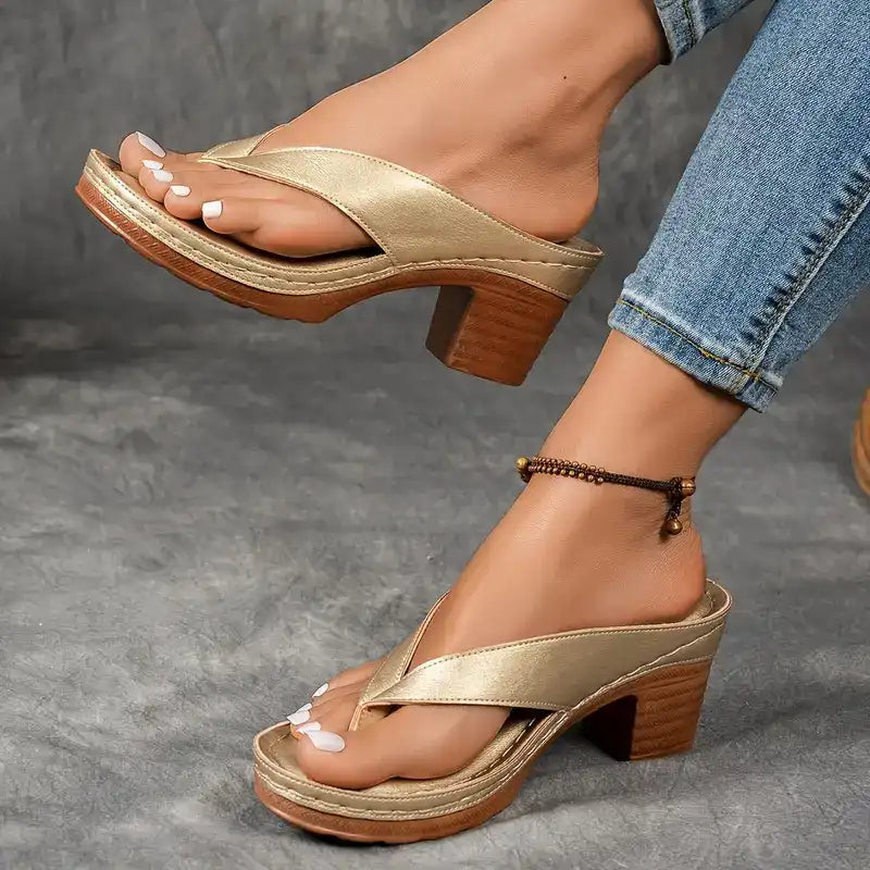 Maeve™ | Elegant Relaxed Block Heel Sandals