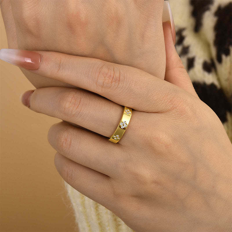 Golden Tone Art Carved Wedding Band shineofdiamond